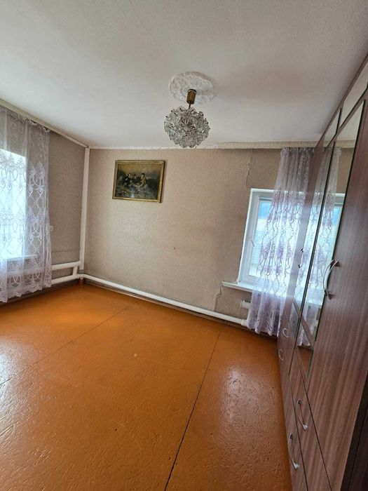 Продам дом в ЦЕНТРЕ рабочего поселка