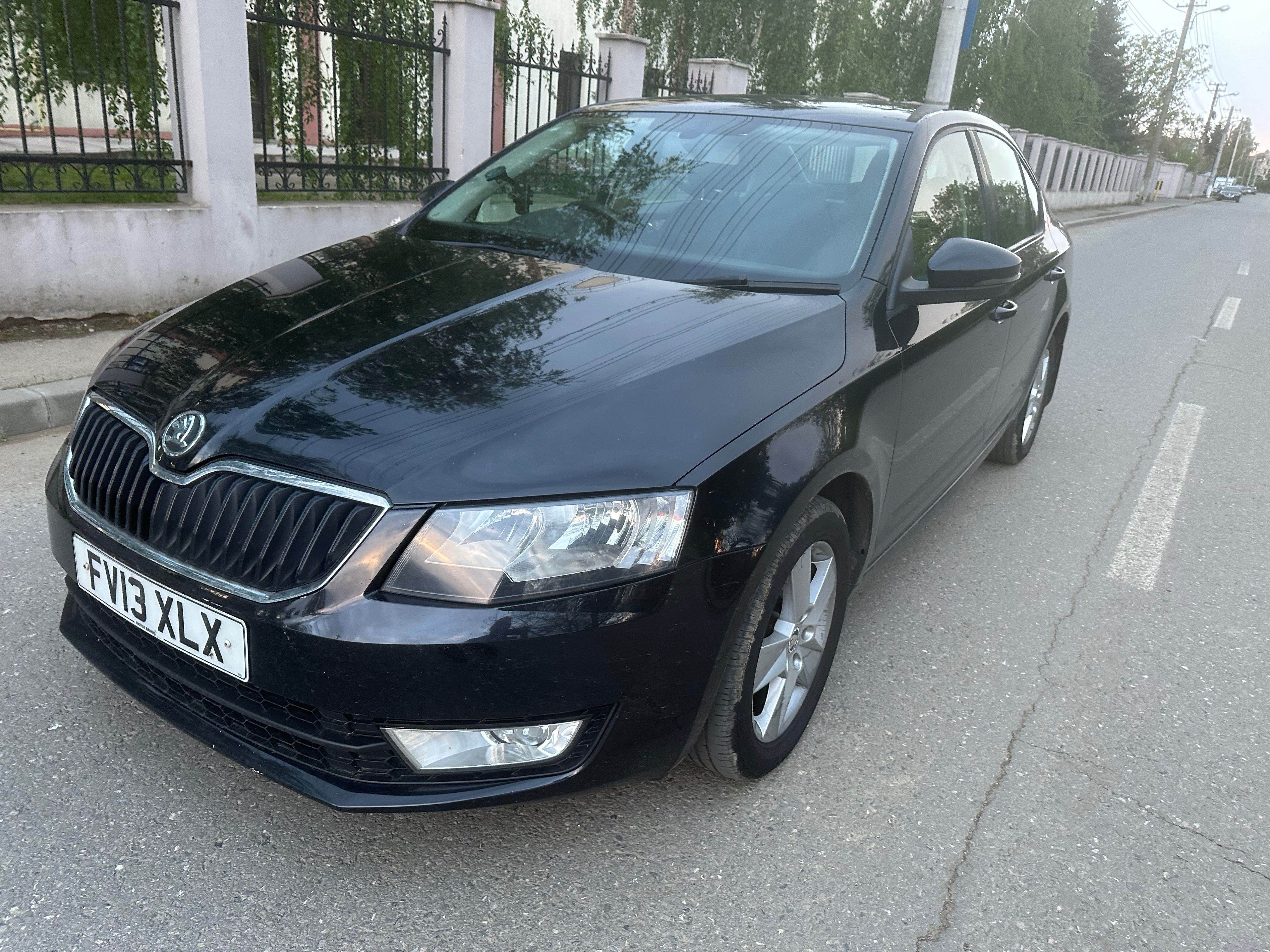 Skoda Octavia 3 1,6tdi E5 Stare perfectă adusă recent Volan dreapta