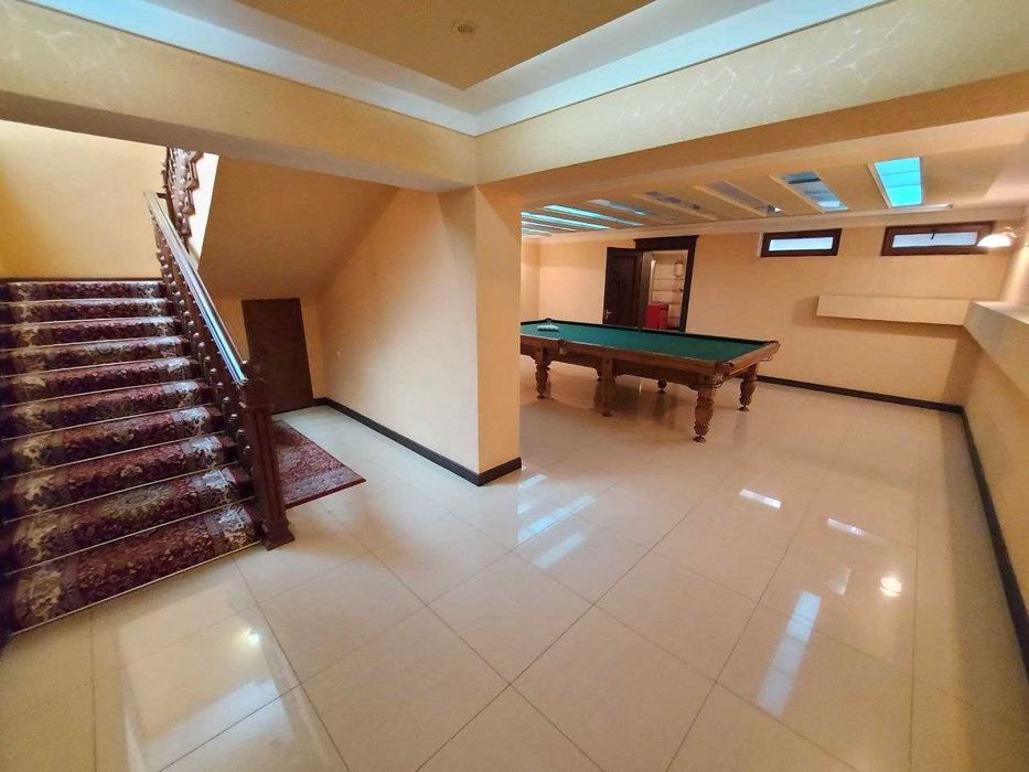 В аренду дом ( Офис , Дет сад ) ул Саломатина