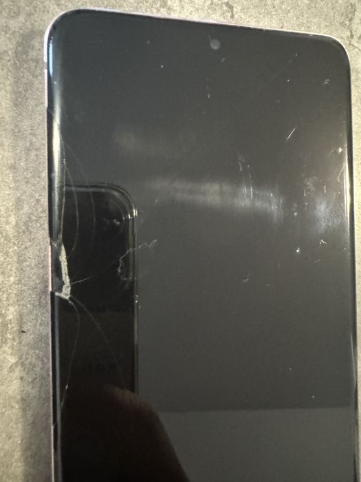 Телефон Samsung s20