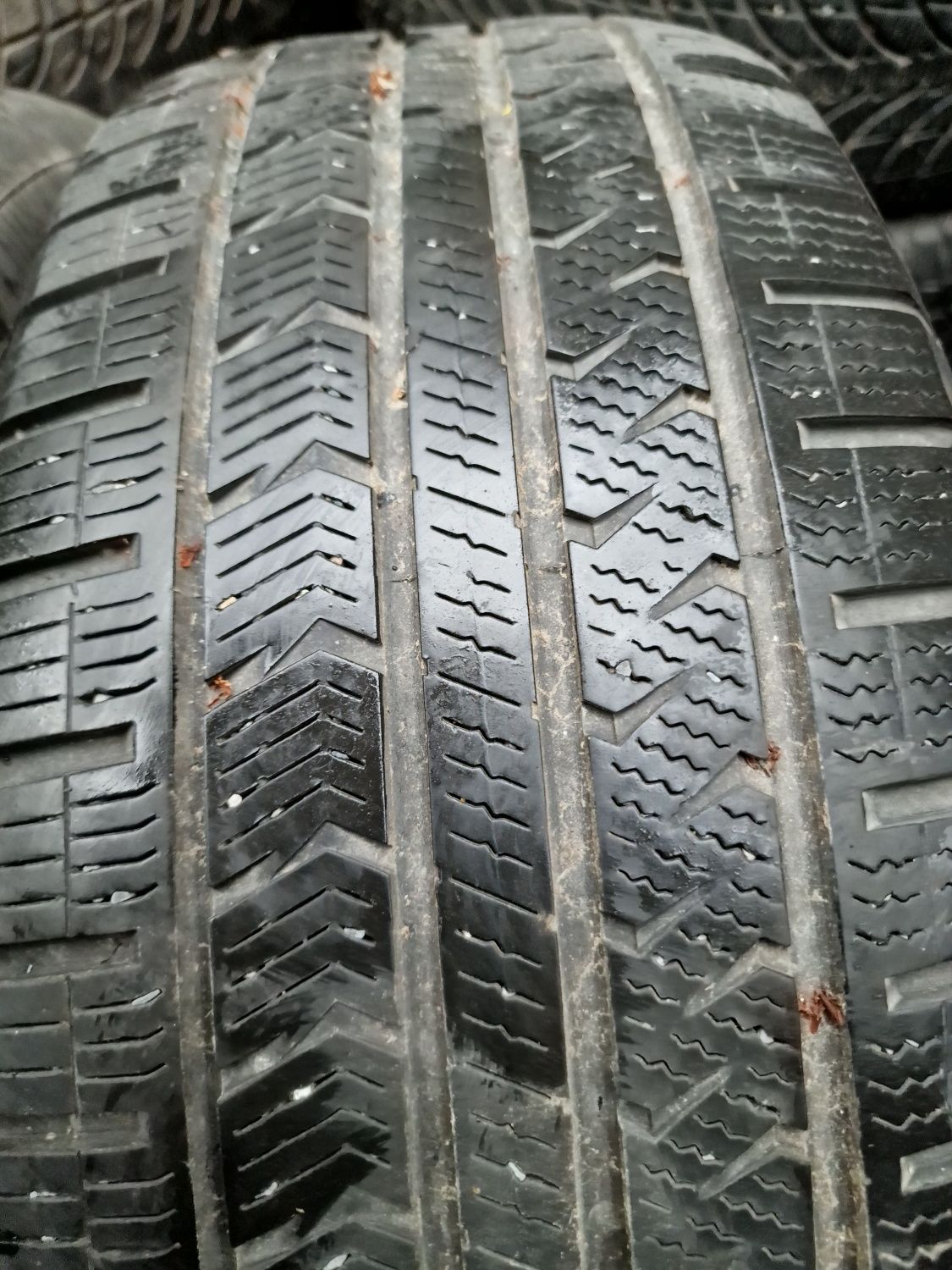 235 60 17 Nokian 4 anvelope iarna