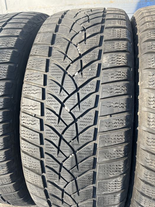 4 бр. зимни гуми 235/50/19 GoodYear AO SUV DOT 1019 5-6 mm