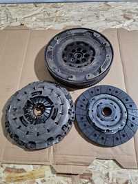 Kit ambreiaj BMW seria 3 seria 5 320d 520d N47 184 CP