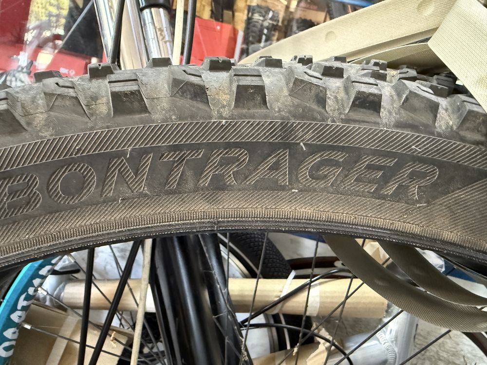 Продавам Гуми Bontrager XR4/COMP 29x2,6