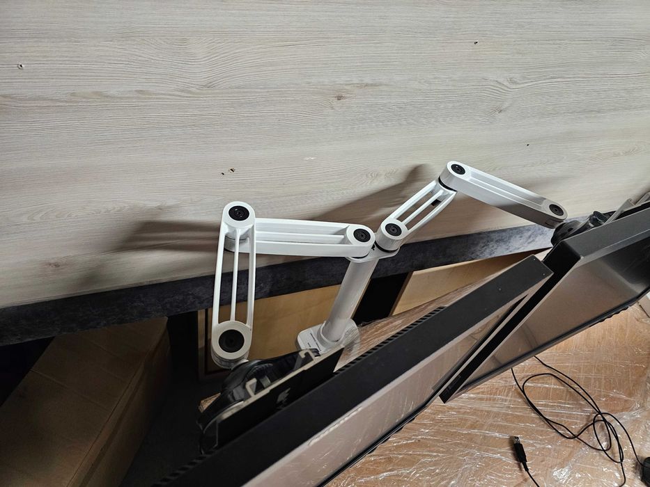 Сет Монитори Lenovo 2 броя LT2252 LED + стойка за два монитора