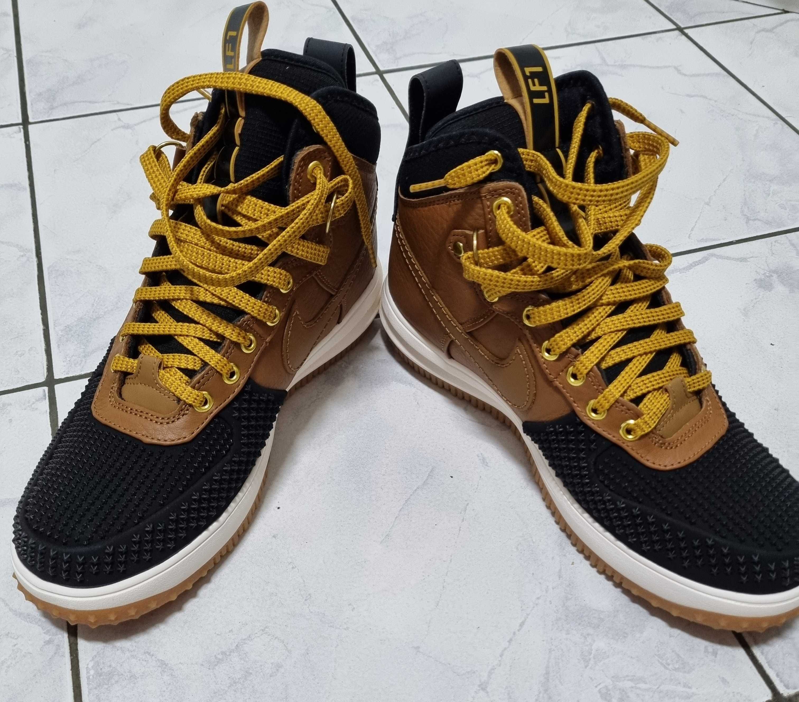 Ghete Nike Lunar Force 1 Duckboot, marimea 43, NOI, NEPURTATI