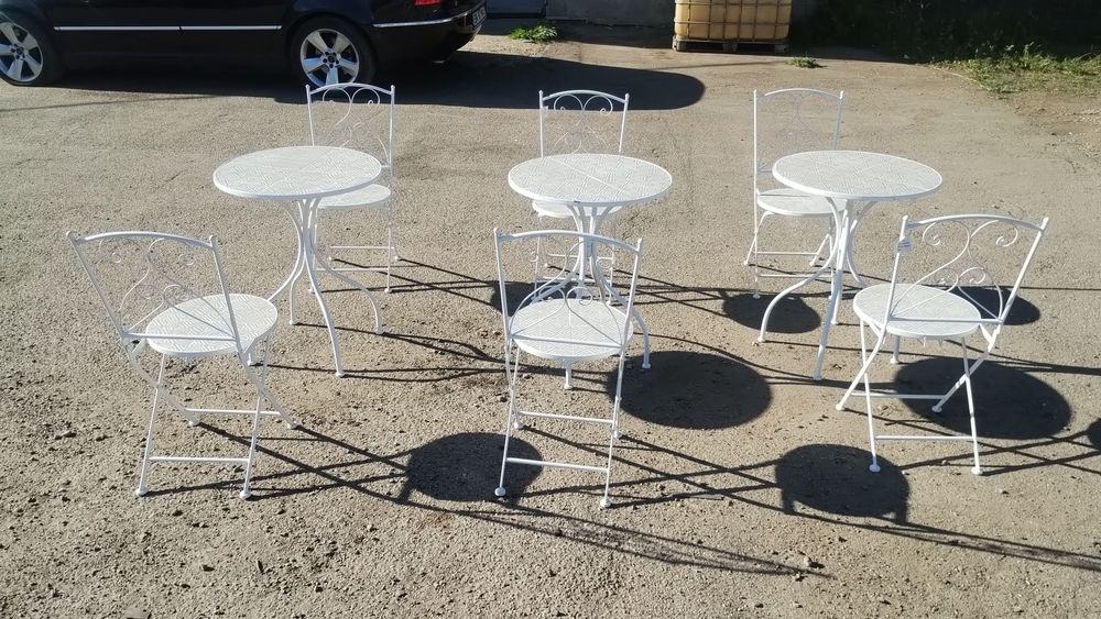 Masa cu 2 scaune de metal cu gresie