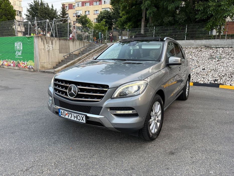 Mercedes-Benz ML Sport pachet,Pano,Lift-perne,Distronik,camera,line asist