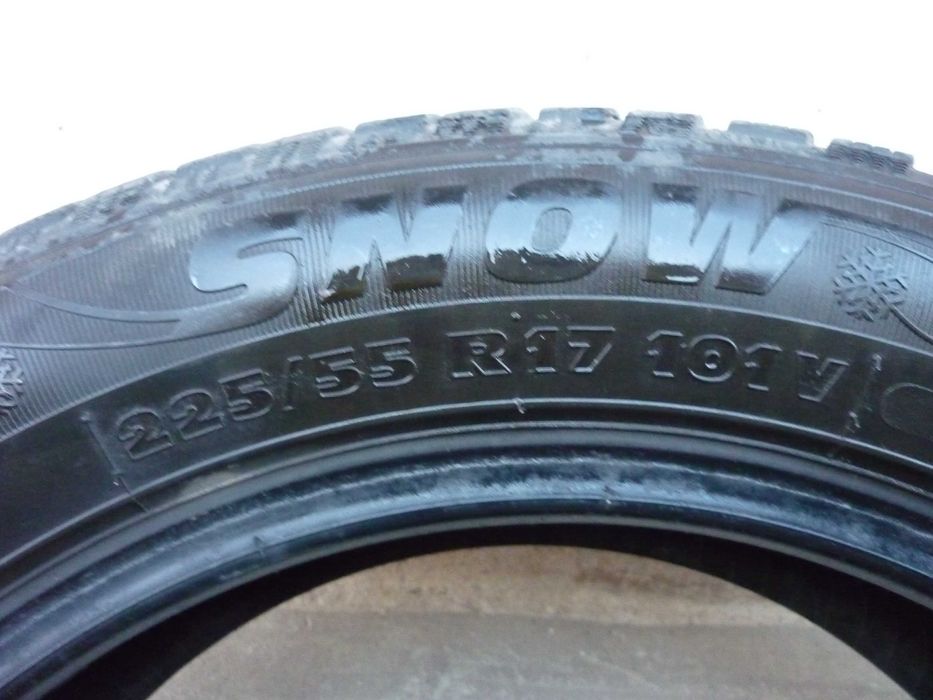 8 Cauciucuri 225/55 R17 - 4iarna + 4 vara