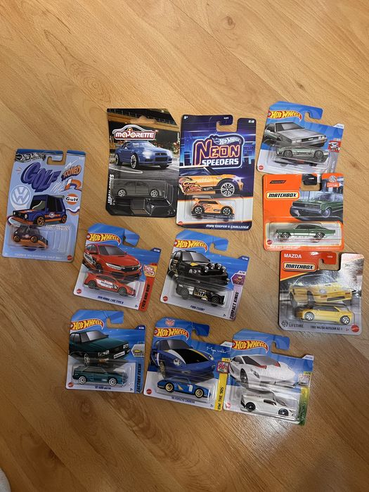Колички Hot Wheels и Matchbox