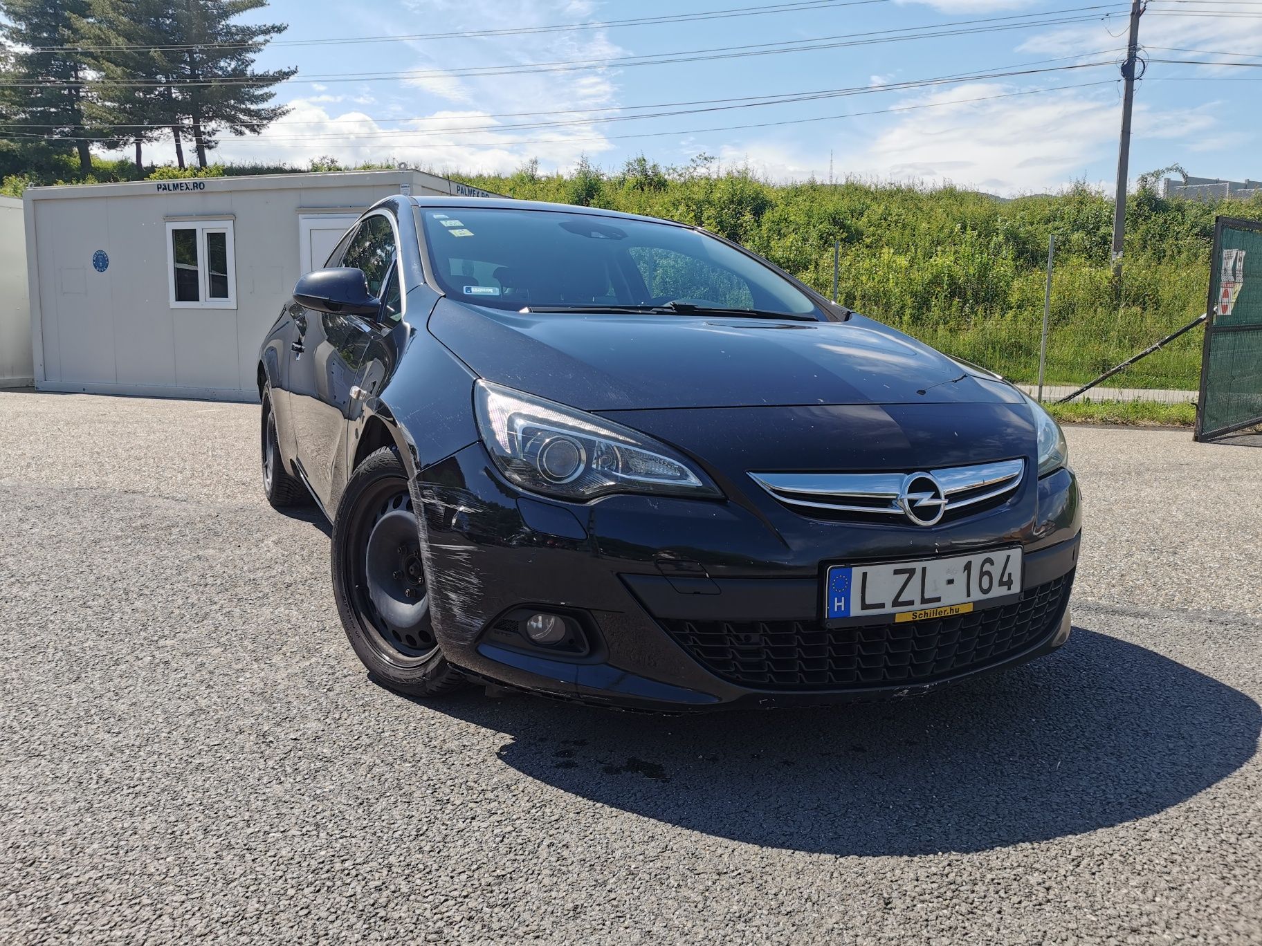 Opel Astra GTC coupe