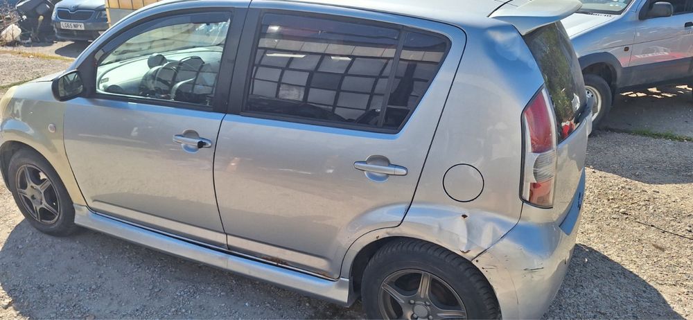 Daihatsu sirion на части