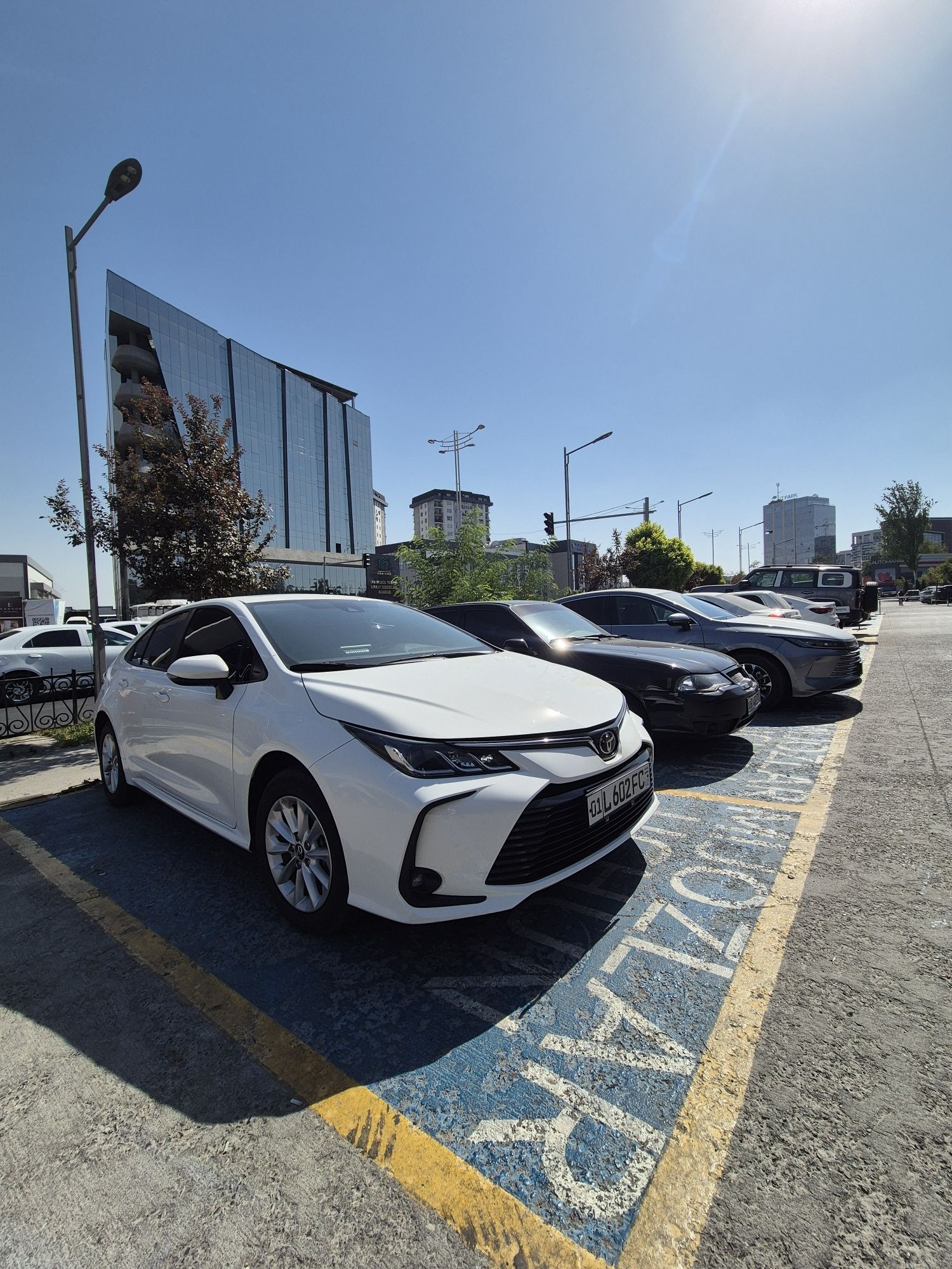 Срочно сотилади Tayota corolla