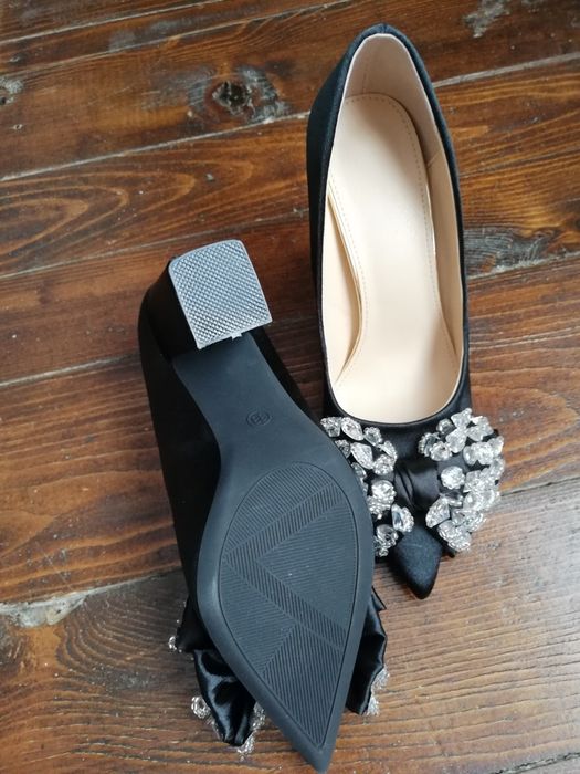 Pantofi eleganti noi mărimea 37