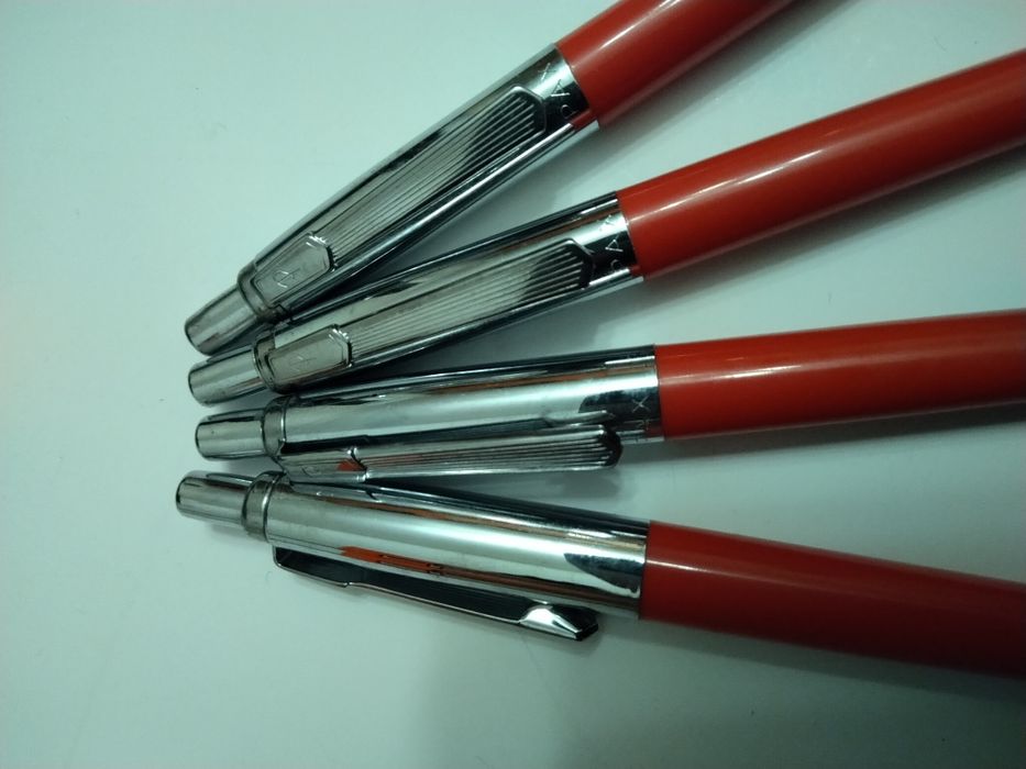 Продавам нови неизползвани химикалки PEVDI PAX от времето на 1985 г.