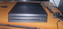 Ps4 Pro 1TB cu maneta si 8 jocuri