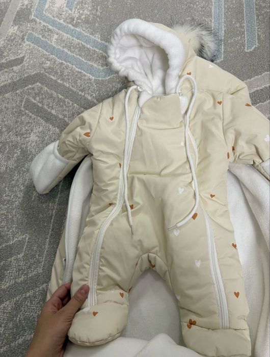 Кобинезон + конверт в идеальном состоянии .