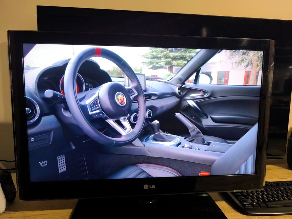 Телевизор LG 32 инча