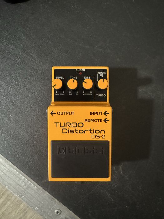 Pedala Boss DS-2 Distortion