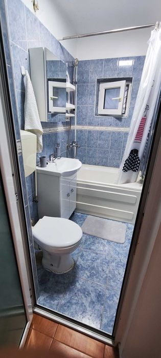 Apartament de închiriat