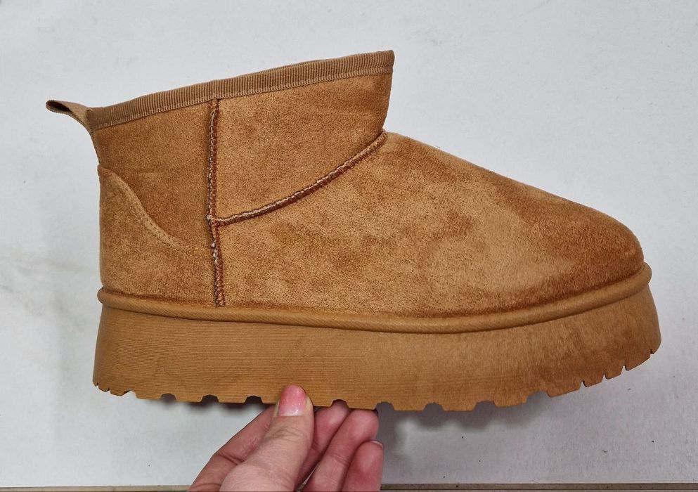 UGG dama piele întoarsă