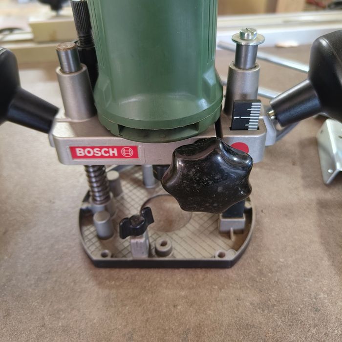 Оберфреза Bosch POF 50 Нова!