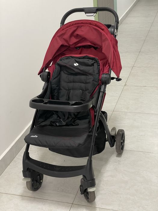 Коляска Joie в хорошем состоянии