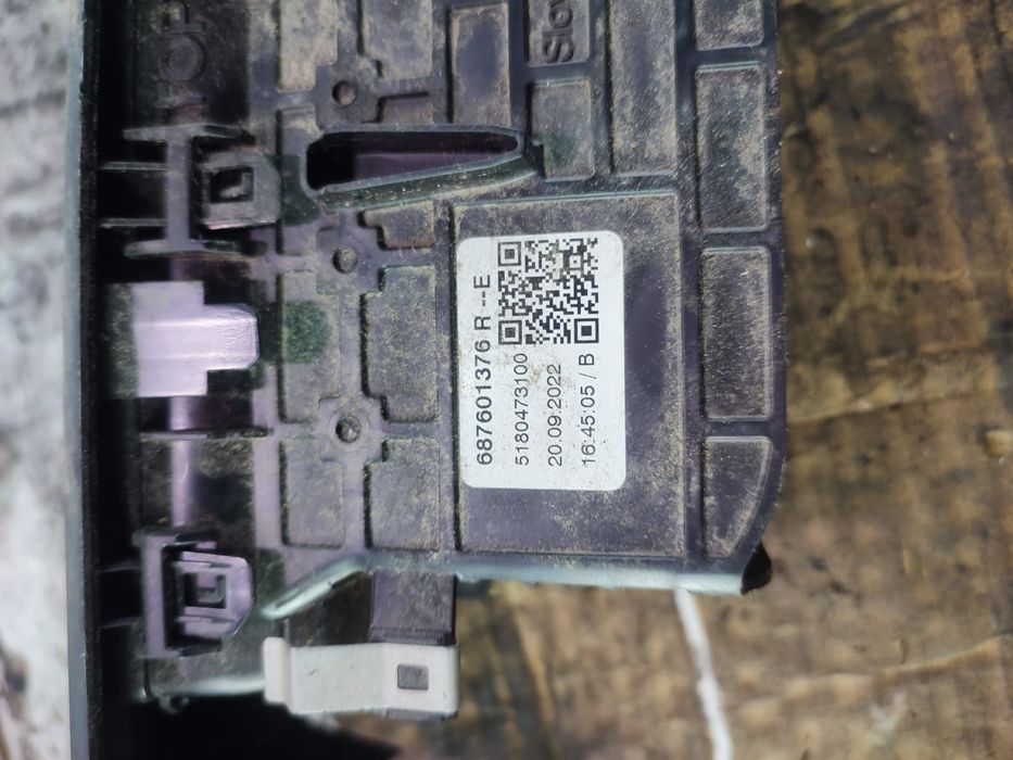 Grila ventilatie bord 687601376r Dacia Logan 3 [2020 - 2024] 1.0 tce