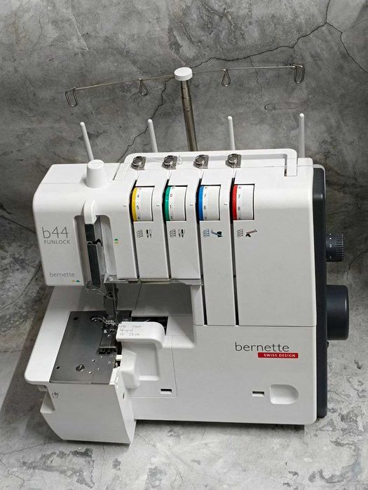 Bernina Bernette B44 (Талгар) лот 696018