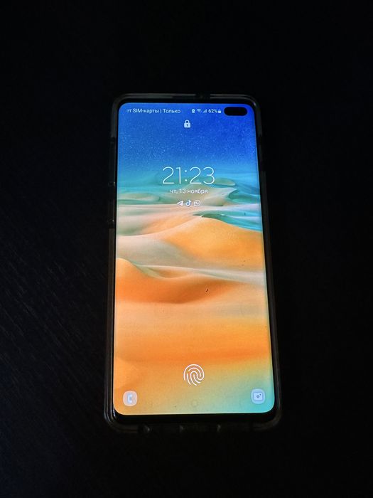 Продам телефон Самсунг S10+