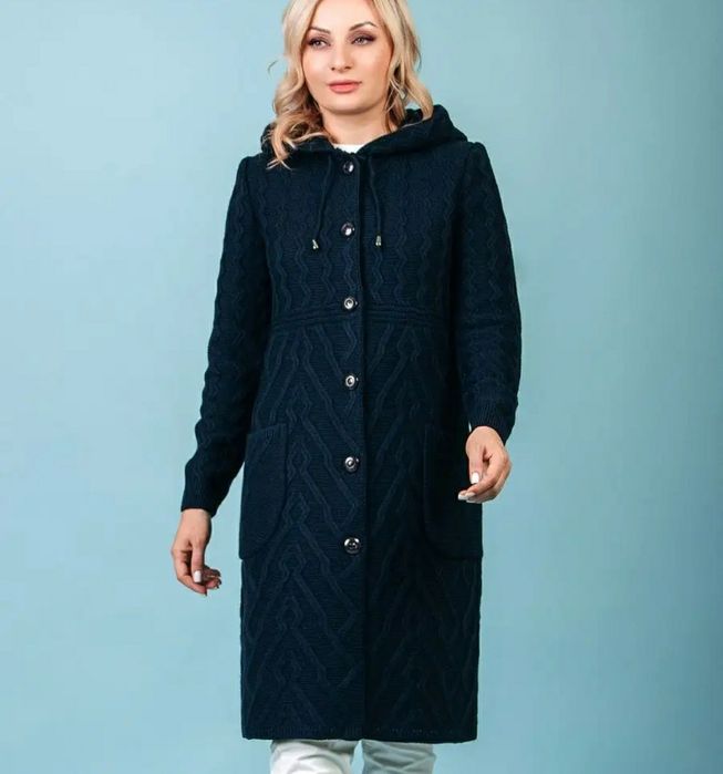 Продам теплый вязаный кардиган