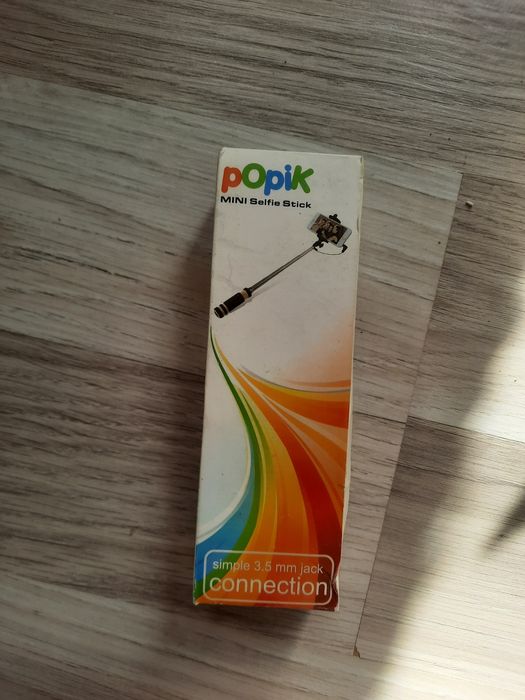Mini selfie stick