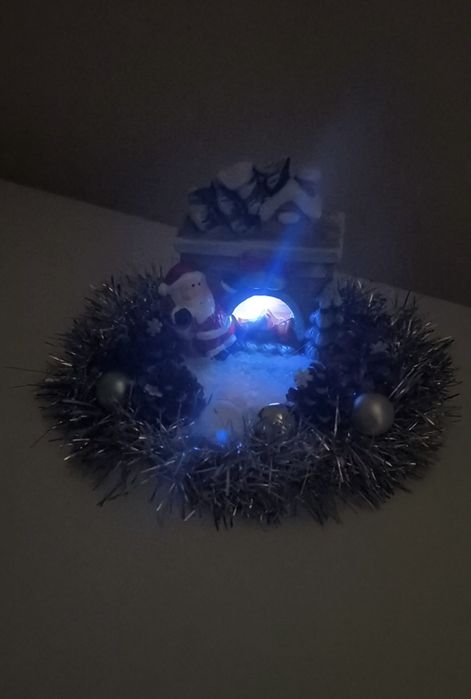 Коледни сувенири и свещници