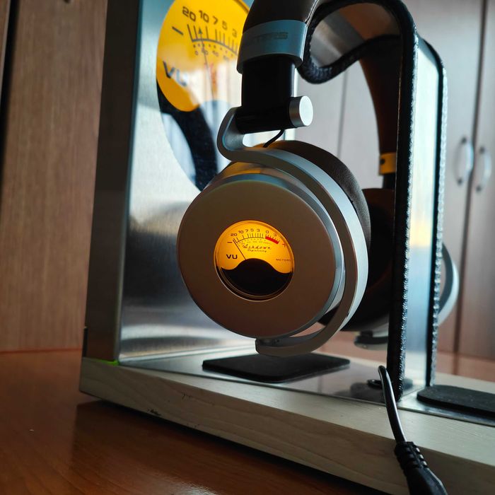 Casti Ashdown Meters OV-1 cu vumetre reale