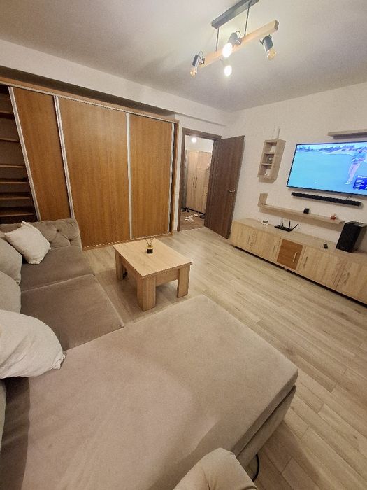 2 Camere Metrou Berceni cu Parcare si Centrala