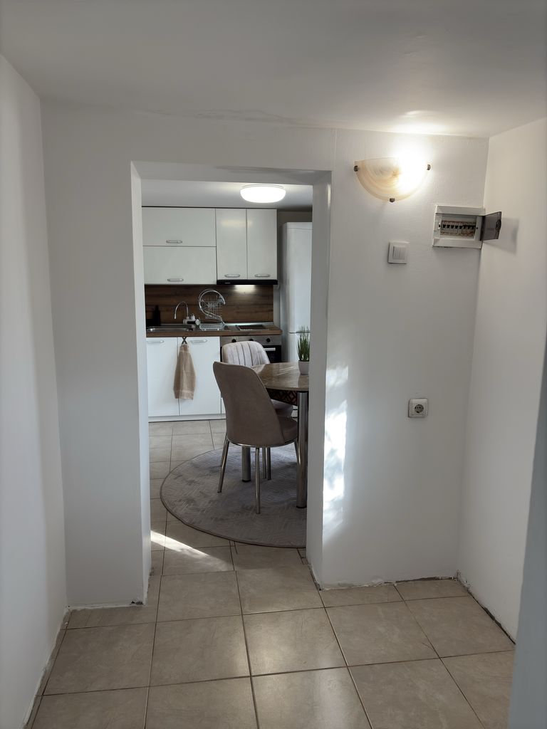 Дава се под наем Къща в с. Бенковски, Област Варна - 80 кв.м за 816 € - Снимка #14