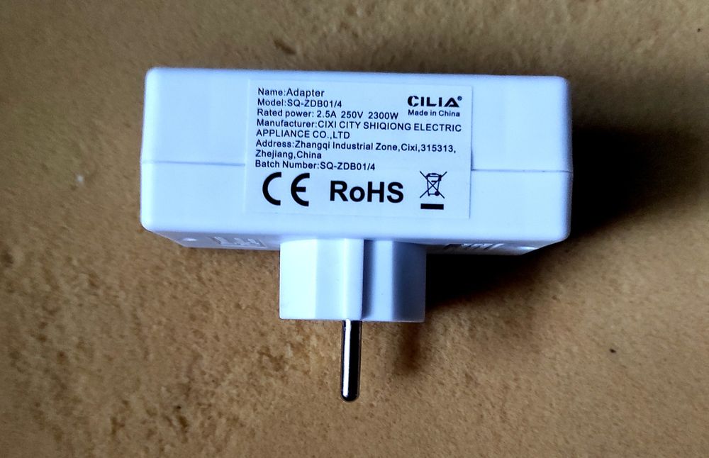 Контактен адаптор с4 изхода