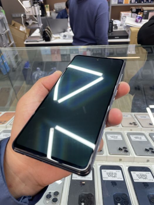 samsung a72 128gb xolati yaxshi