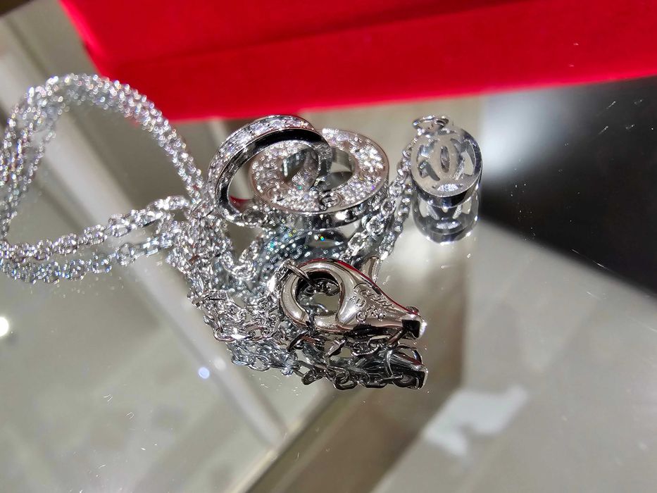 CARTIER Love White Gold Paved Diamonds Chain Дамскo Колие