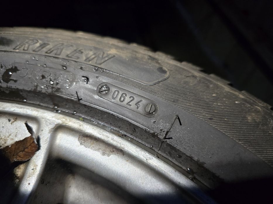 Jante aliaj 5x112 R16 cu anvelope All Season 205/55/R16 2024