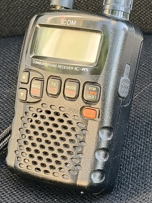 Scanner radio profesional Icom IC-R5