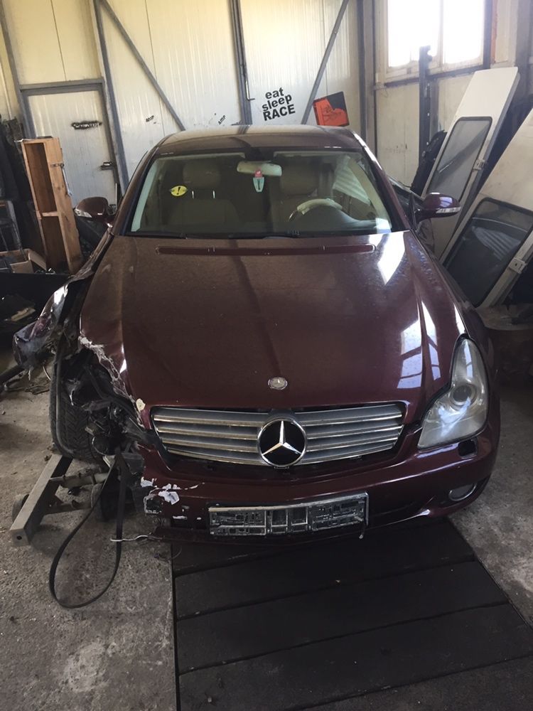 Dezmembrez Mercedes CLS 320 w219