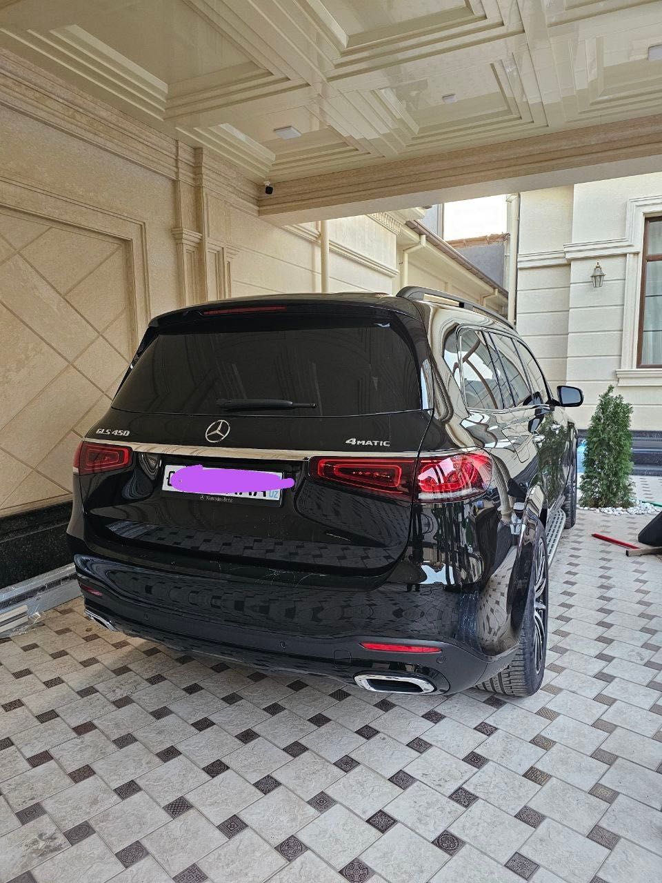 Mercedes-benz GLS 450 Продаю срочно машина новая шоколад  полный фул