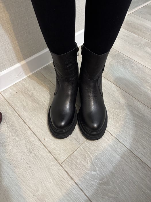 Ботинка 39 размера. Турция