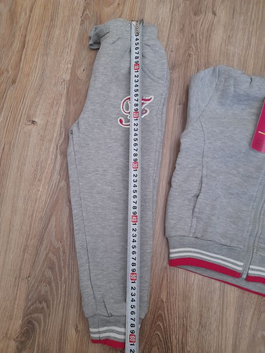 Дебело екипче ,ново с етикет