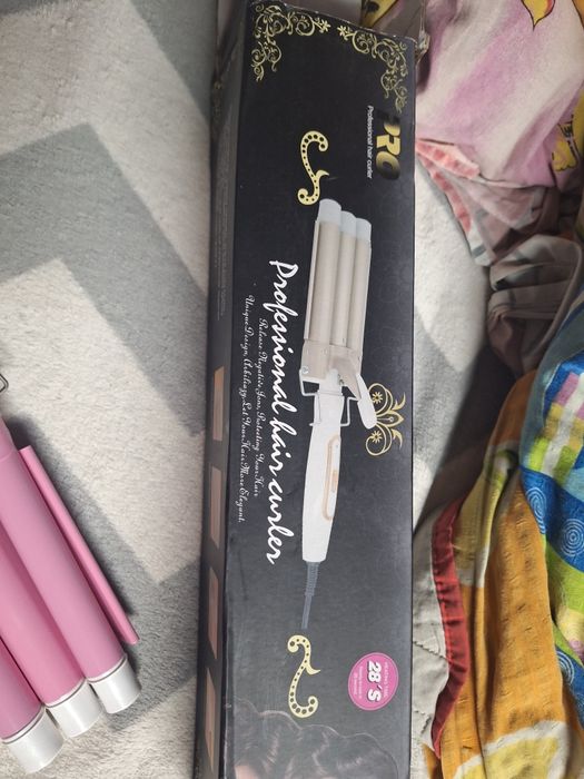 Vand ondulator de par marca hair culer în stare perfecta