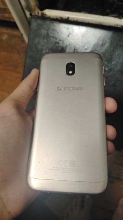 Samsung J3 telefon