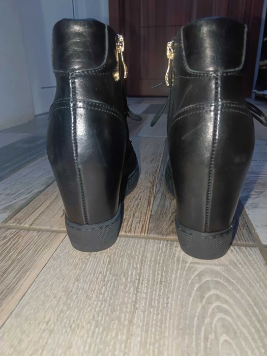 Елегантни боти 40-ти номер