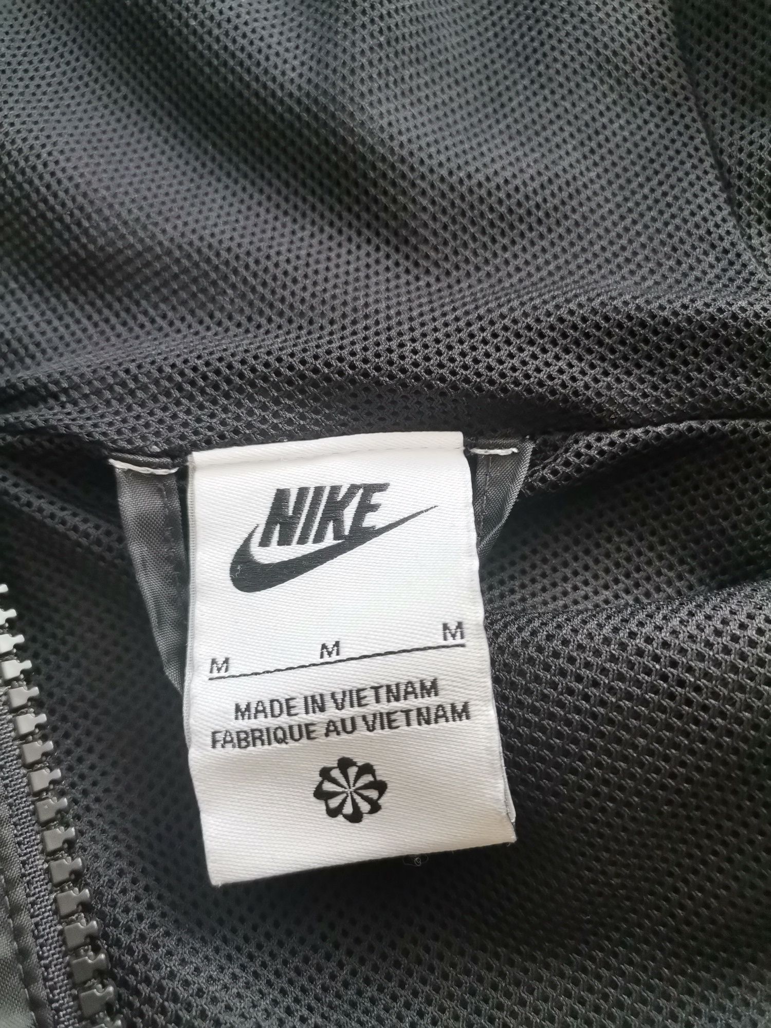 Мъжка ветровка Nike размер М
