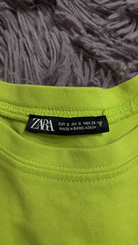 Светло зелена рокля Zara
